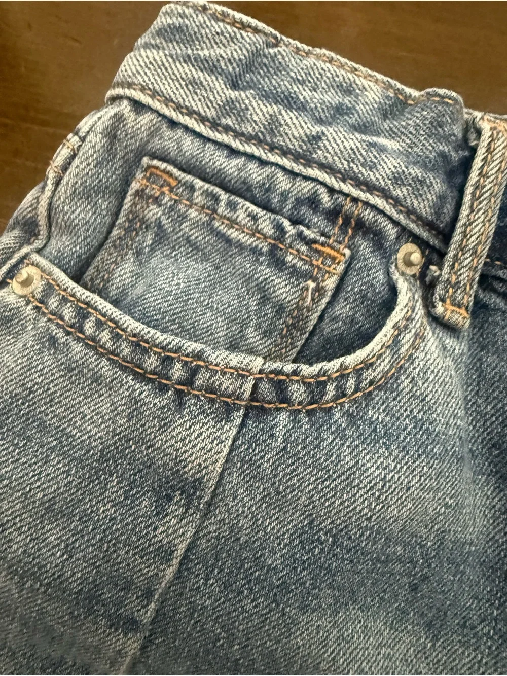 Old Navy High Waisted Light Blue Denim Frayed Hem Jean Shorts, size 8
